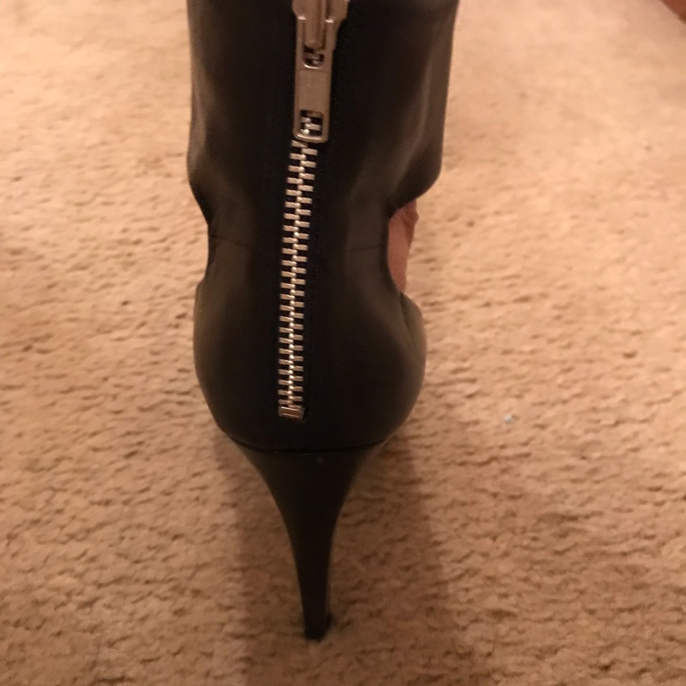 Jessica Simpson Heels - Picture 7 of 11
